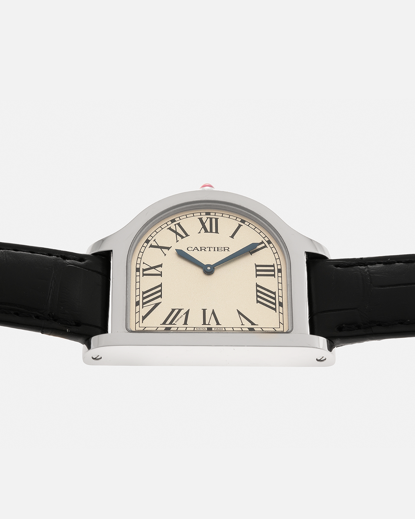 Brand: Cartier
Year: 2021
Model: Cartier Privé Collection Cloche De Cartier, Limited to 100 Pieces
Reference: CRWGCC0004 / 4338
Material: Platinum 950
Movement: Cartier Cal. 1917MC, Manual-Winding
Case Dimensions: 37.15mm x 28.75mm x 6.7mm (Lug-to-Lug 37mm)
Lug Width: 16mm
Strap: Cartier Black Alligator Strap with Signed Platinum 950 Tang Buckle