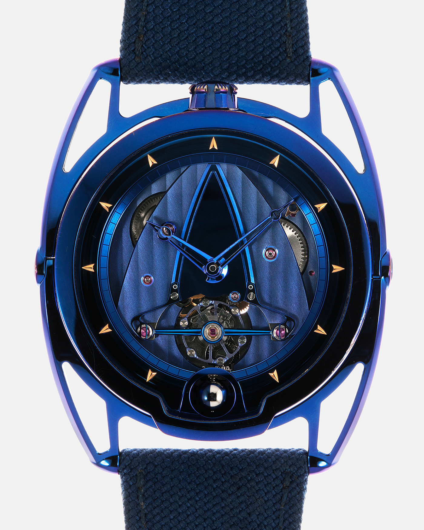 Brand: De Bethune
Year: 2019
Model: DB28 ‘Kind of Blue’
Reference: DB28BTIBN
Case Material: Thermal-Blued Grade 5 Titanium
Movement: De Bethune Cal. DB2115, Manual-Winding
Case Dimensions: 43mm x 11.3mm (Lug-to-Lug 58.3mm)
Strap: De Bethune Dark Blue Textile Strap with Signed Thermally-Blued Titanium Tang Buckle with Gold Pin