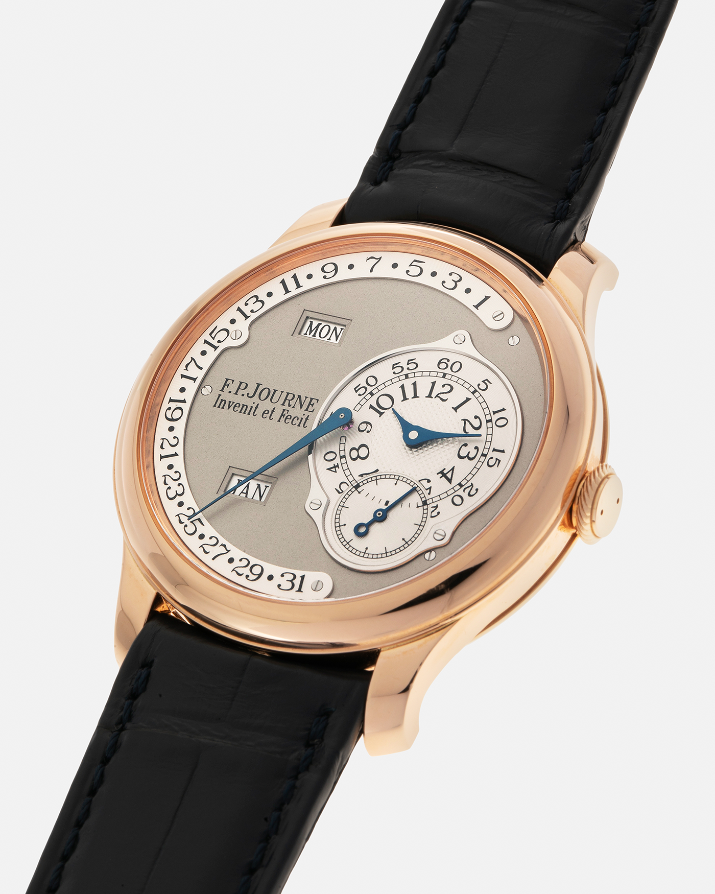 Brand: F.P. Journe
Year: 2006
Model: Octa Calendrier
Material: 18-carat Red Gold
Movement: F.P. Journe Cal. 1300-2, Self-Winding
Case Dimensions: 40mm x 10.6mm (Lug-to-Lug 48mm)
Lug Width: 20mm
Strap: F.P. Journe Dark Navy Blue Alligator Leather Strap and Signed 18-carat Red Gold Tang Buckle