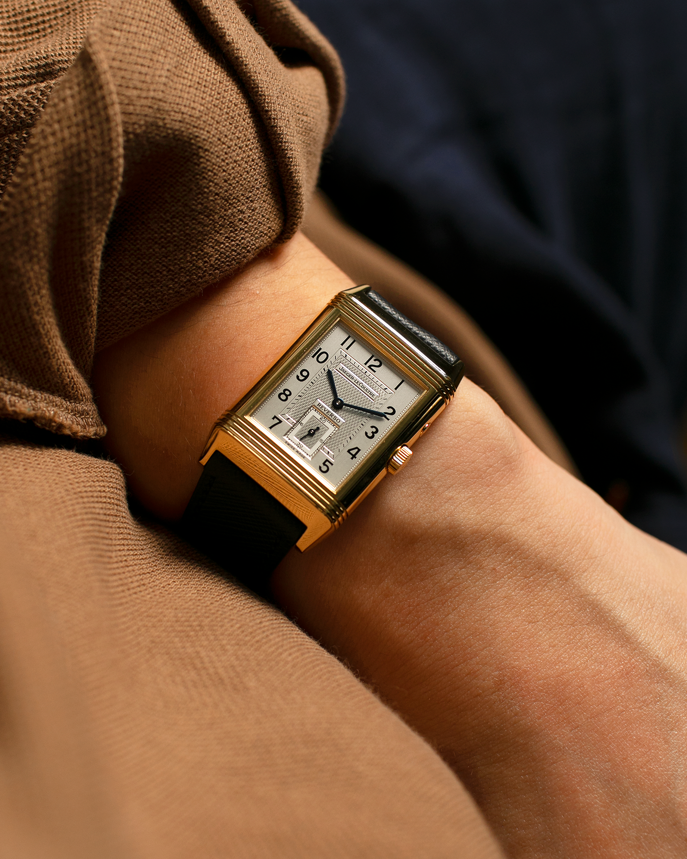 Brand: Jaeger LeCoultre
Year: 1990s
Model: Reverso Duoface Japan Edition Green, Limited Edition of 39 Pieces
Reference Number: 270.1.54
Material: 18-carat Yellow Gold
Movement: Jaeger LeCoultre Cal. 854, Manual-Wind
Case Diameter: 42mm (including lugs) x 26mm x 9.5mm
Lug Width: 19mm
Strap/Bracelet: Molequin Navy Blue Textured Calf Leather Strap with 18 carat JLC deployant clasp, with additional Two-Toned Jaeger LeCoultre signed bracelet