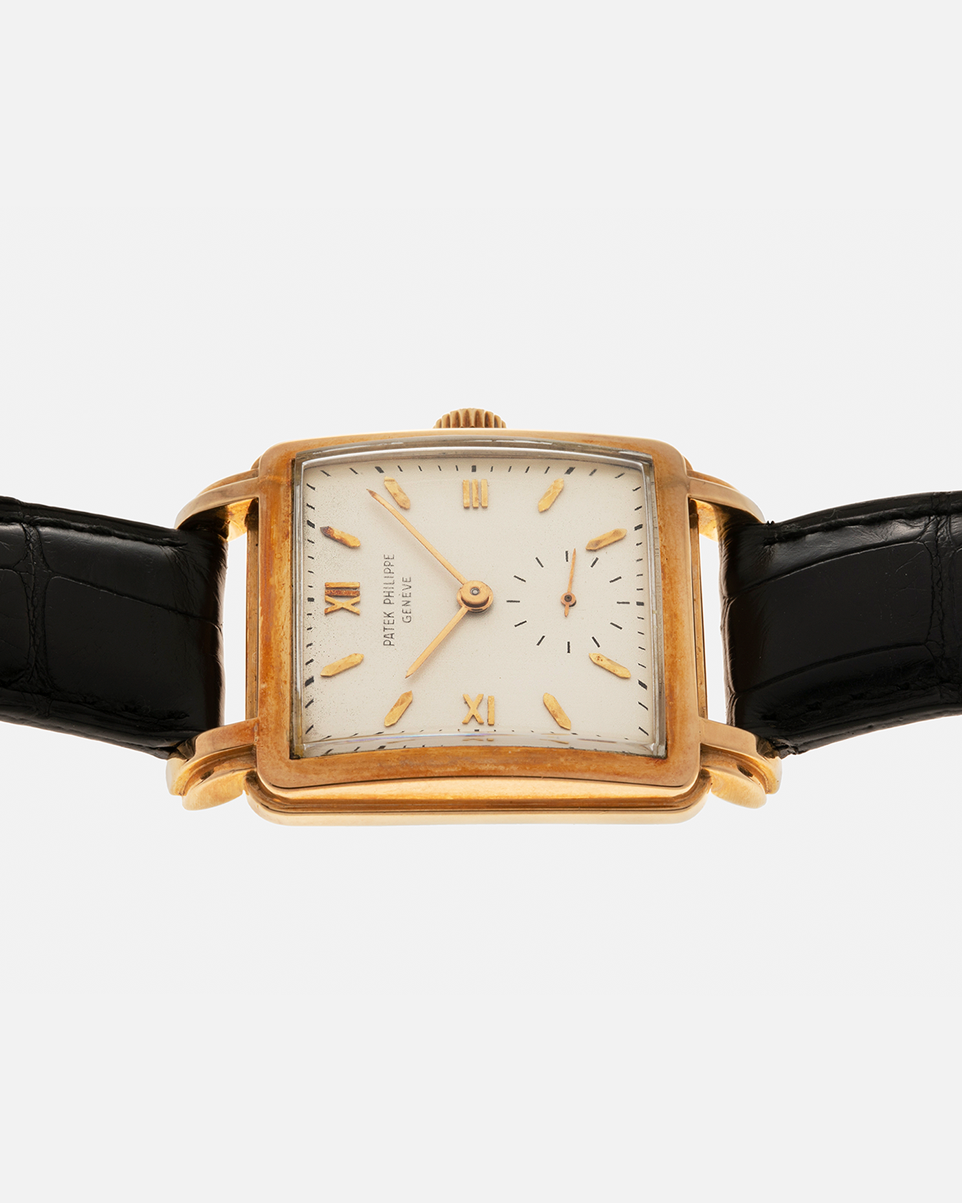 Brand: Patek Philippe
Year: 1950s
Reference: 2436
Material: 18-carat Yellow Gold
Movement: Patek Philippe Cal. 10-200, Manual-Winding
Case Diameter: 30.5mm x 10mm (Lug-to-Lug 40.5mm)
Lug Width: 18mm
Strap: Dark Brown Alligator Leather Strap with ‘PPC’ Signed 18-carat Yellow Gold Tang Buckle