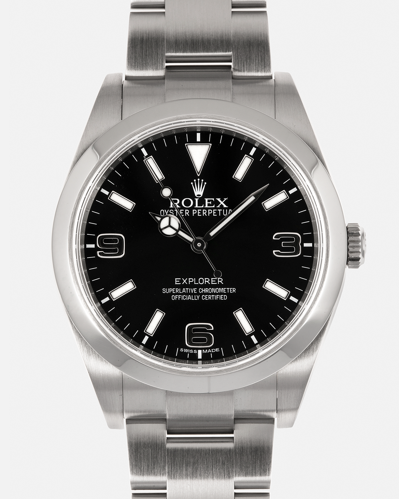 Brand: Rolex Year: 2015 Model: Oyster Perpetual Explorer I Reference Number: 214270 Case Material: Oystersteel (904L Stainless Steel) Movement: Rolex Cal. 3132, Self-Winding Case Diameter: 39mm Lug Width: 20mm Bracelet: Rolex Oyster Bracelet in Oystersteel with Signed Oysterlock Clasp