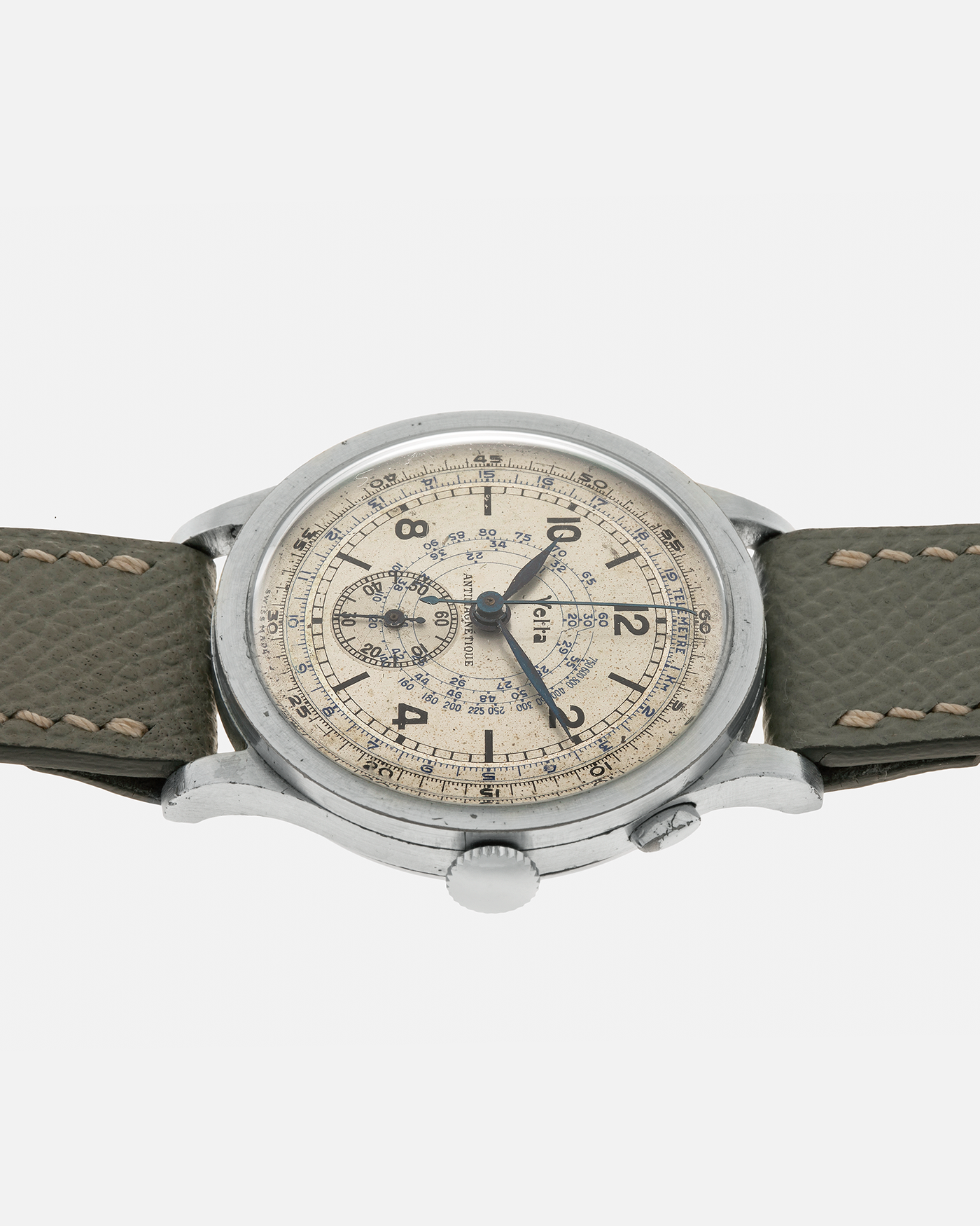 Brand: Vetta
Model: Monopusher Chronograph
Year: 1930s
Material: Nickel Chrome
Movement: Venus Cal. 75, Manual-Winding
Case Diameter: 37mm x 12.5mm (Lug-to-Lug 43.5mm)
Lug Width: 19mm
Strap: Unnamed Generic Grey Leather Strap