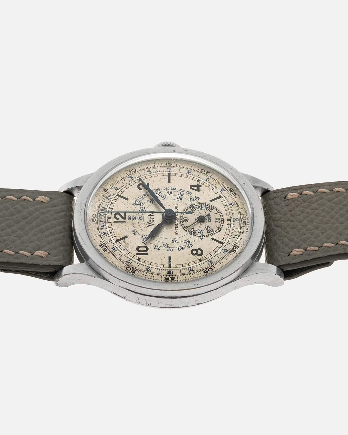 Brand: Vetta
Model: Monopusher Chronograph
Year: 1930s
Material: Nickel Chrome
Movement: Venus Cal. 75, Manual-Winding
Case Diameter: 37mm x 12.5mm (Lug-to-Lug 43.5mm)
Lug Width: 19mm
Strap: Unnamed Generic Grey Leather Strap