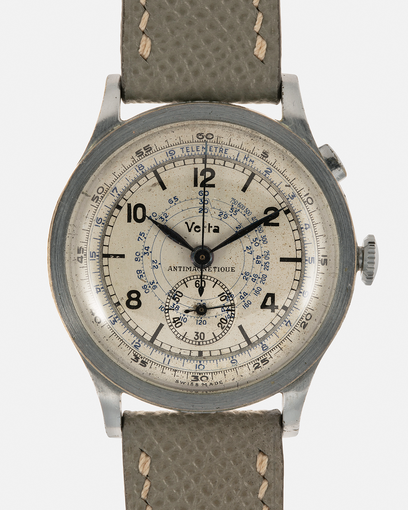 Brand: Vetta
Model: Monopusher Chronograph
Year: 1930s
Material: Nickel Chrome
Movement: Venus Cal. 75, Manual-Winding
Case Diameter: 37mm x 12.5mm (Lug-to-Lug 43.5mm)
Lug Width: 19mm
Strap: Unnamed Generic Grey Leather Strap